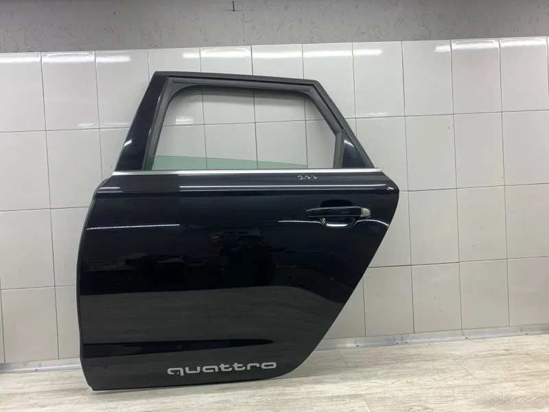 Дверь AUDI A6 2012 4G9833051 УНИВЕРСАЛ CLAA, задняя левая