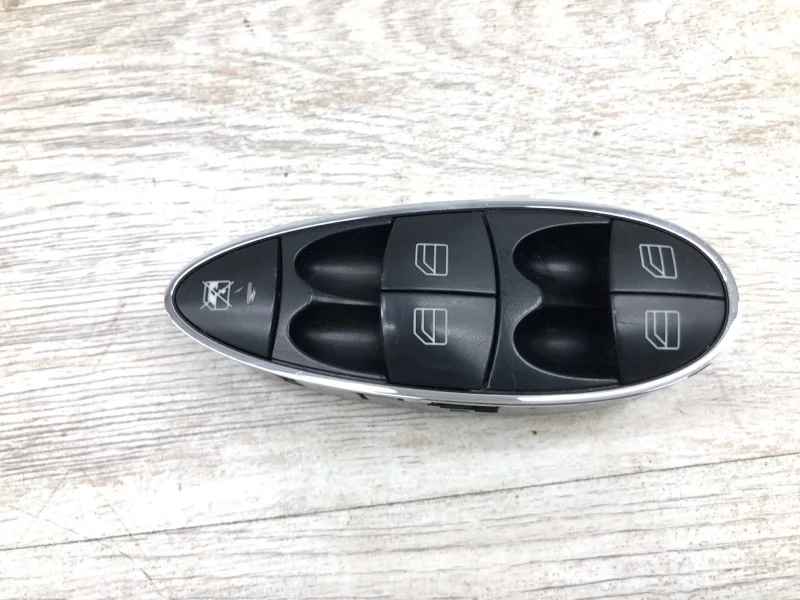 Блок управления стеклоподъемниками Mercedes-Benz E-Class 2006 A21182136797167 СЕДАН 642.920, передний левый