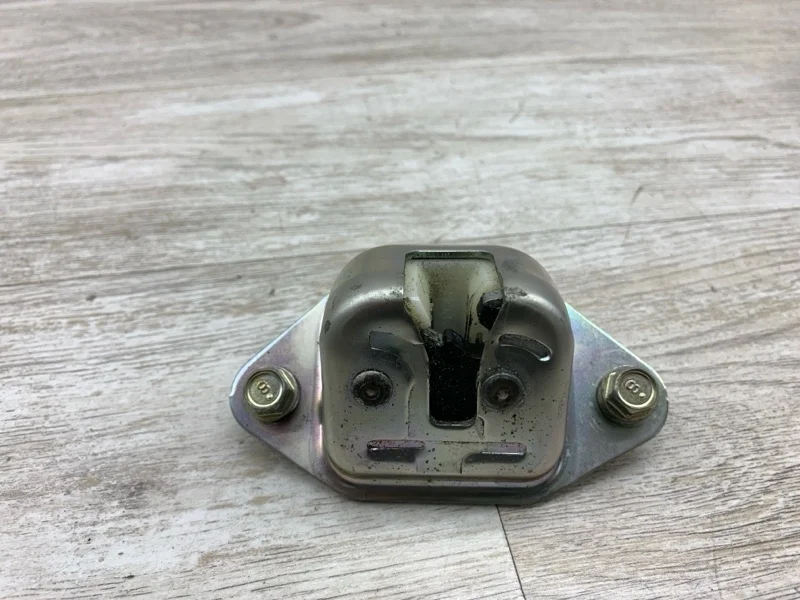 Замок багажника SUBARU XV 2017 63032FG102 ВНЕДОРОЖНИК FB20CVZHJE