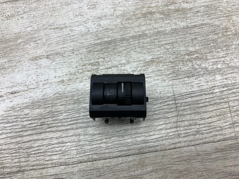 Кнопка освещения панели приборов SKODA OCTAVIA 2009 1Z0941333A УНИВЕРСАЛ CEGA