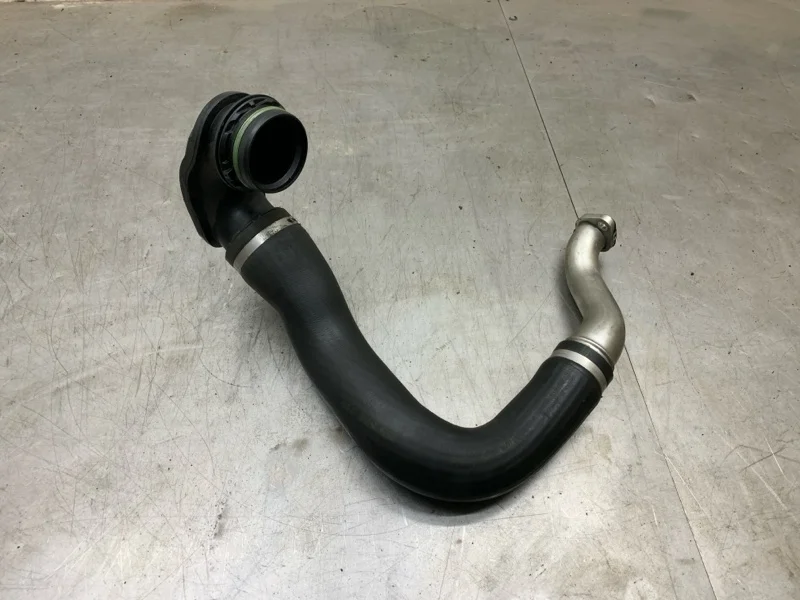 Патрубок интеркулера Opel Insignia 2008 13220164 СЕДАН A20DTJ