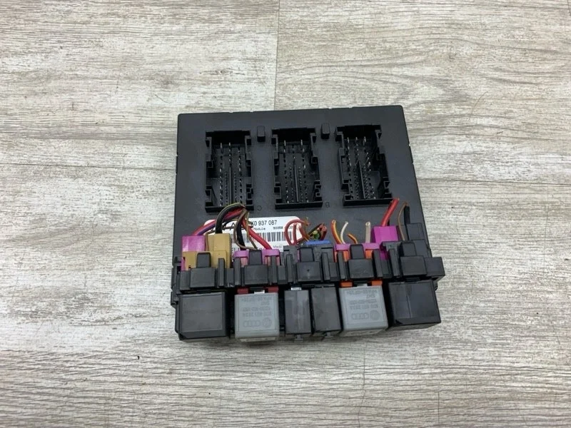 Блок комфорта SKODA OCTAVIA 2009 1K0937087 УНИВЕРСАЛ BLS