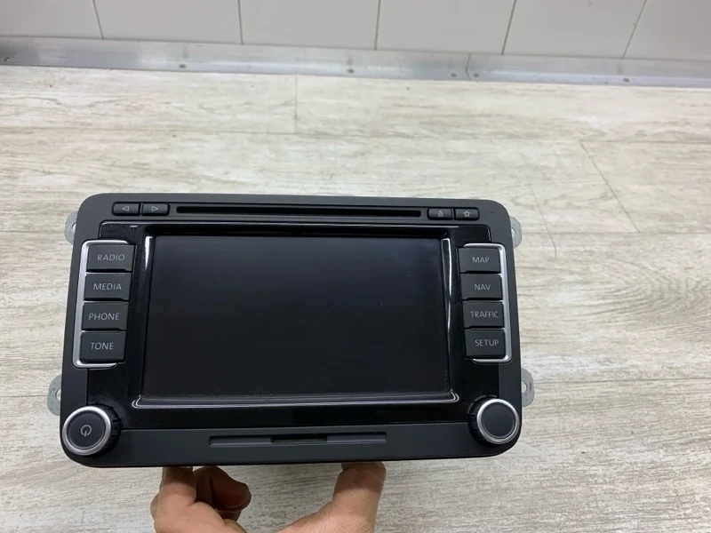 Магнитола Volkswagen Passat Cc 2010 1T0035680C СЕДАН CBBB