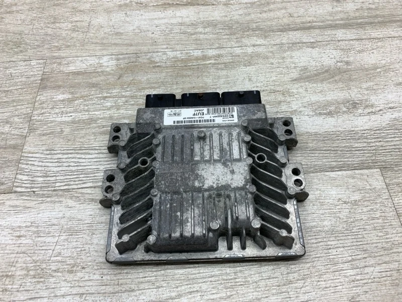 ЭБУ ДВС Ford Mondeo 4 2008 1561024 УНИВЕРСАЛ AZBA