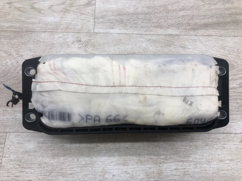 Подушка безопасности Audi A6 2012 4G8880204E УНИВЕРСАЛ CLAA