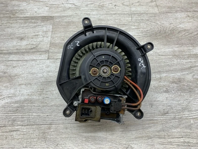 Моторчик печки Mercedes-Benz E-Class 2006 A2118300408 СЕДАН 642.920
