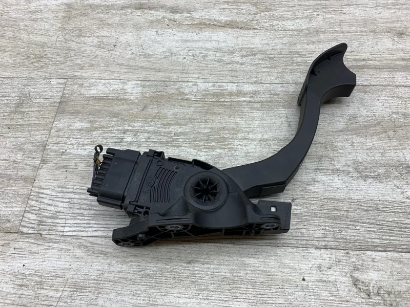 Педаль газа Ford Mondeo 4 2008 2139891 УНИВЕРСАЛ AZBA