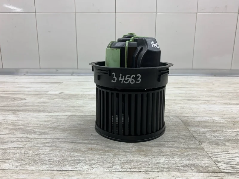 Моторчик печки Citroen C4 2015 6441CZ ХЭТЧБЕК HNY (EB2DTS)