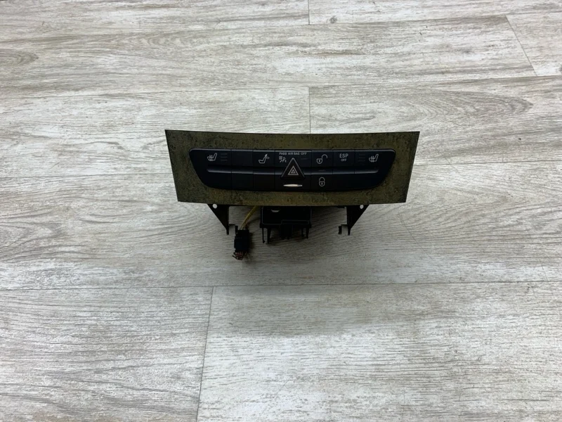 Кнопка многофункциональная MERCEDES-BENZ E-CLASS 2006 A21182185587167 СЕДАН 642.920