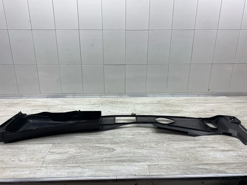 Дождевик AUDI A4 2014 8K1819447B УНИВЕРСАЛ CGLC