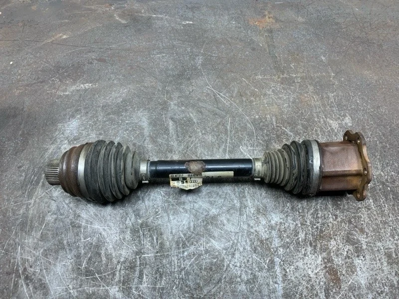 Полуось Audi A6 2012 4G0407271F УНИВЕРСАЛ CLAA, передний