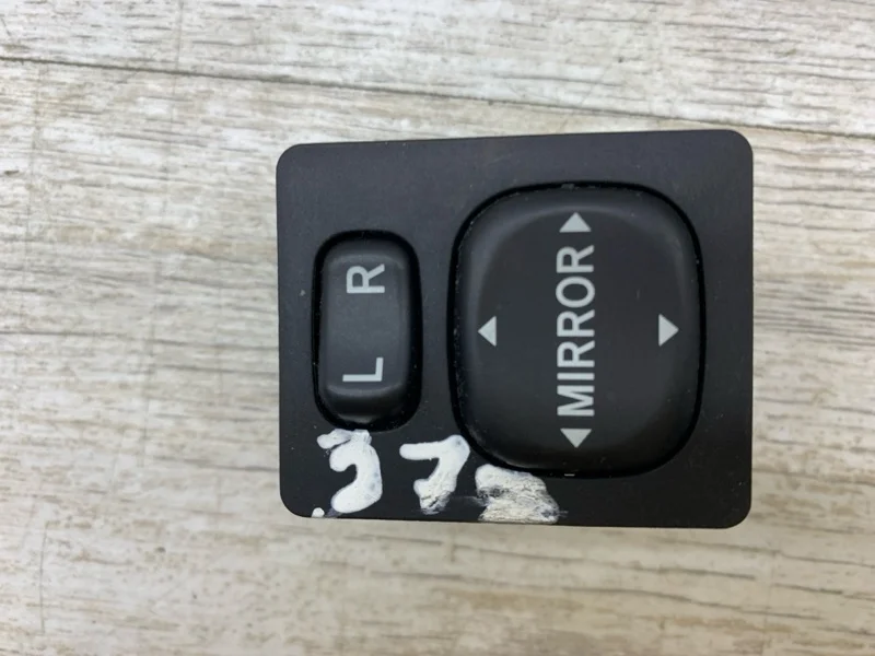 Кнопки управления зеркалами TOYOTA COROLLA VERSO 2005 848700F010 МИНИВЭН 2AD-FTV
