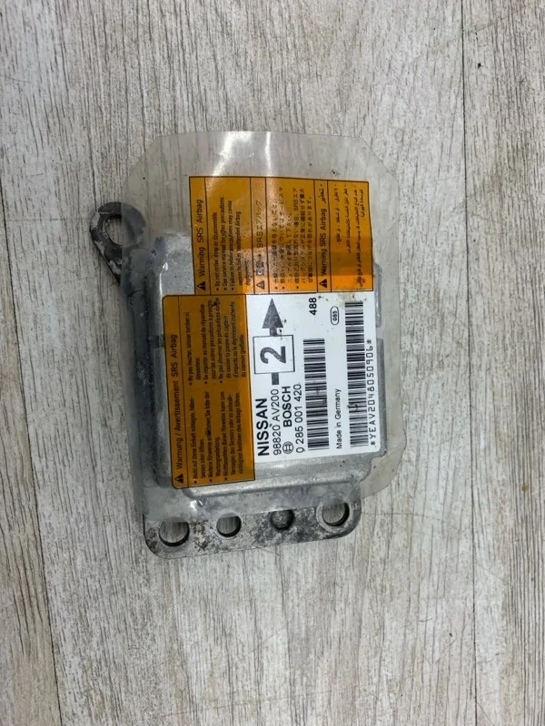 ЭБУ подушки безопасности NISSAN PRIMERA 2004 98820AV200 УНИВЕРСАЛ QG16DE