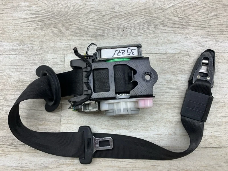 Ремень безопасности AUDI A5 2011 8T8857706C СЕДАН CAGA, передний правый