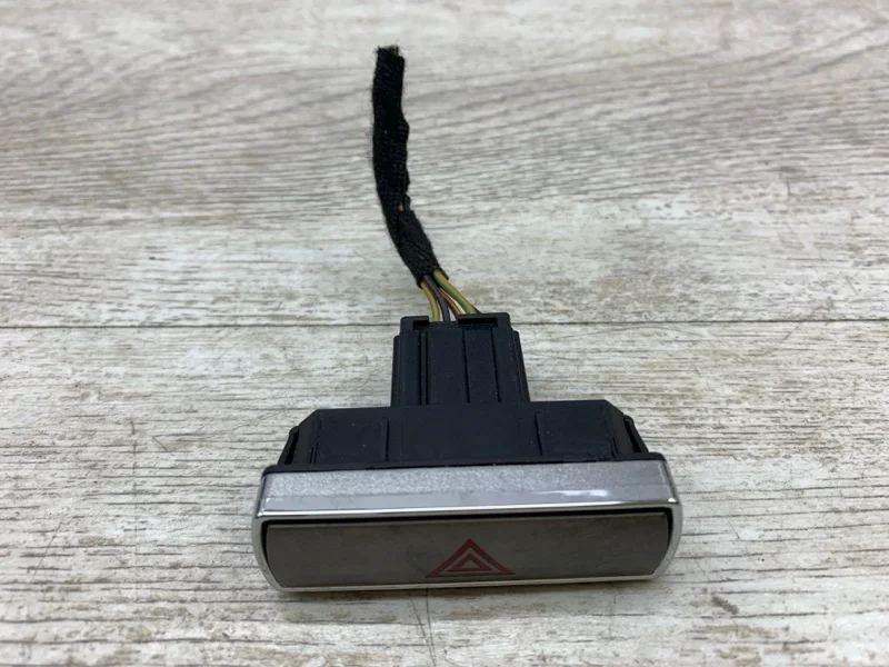 Кнопка аварийной остановки Ford Transit Connect 2011 1553762 ФУРГОН P9PC