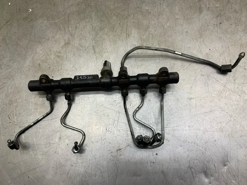 Рампа топливная Ssangyong Rodius 2006 6650700295 МИНИВЭН D27DT