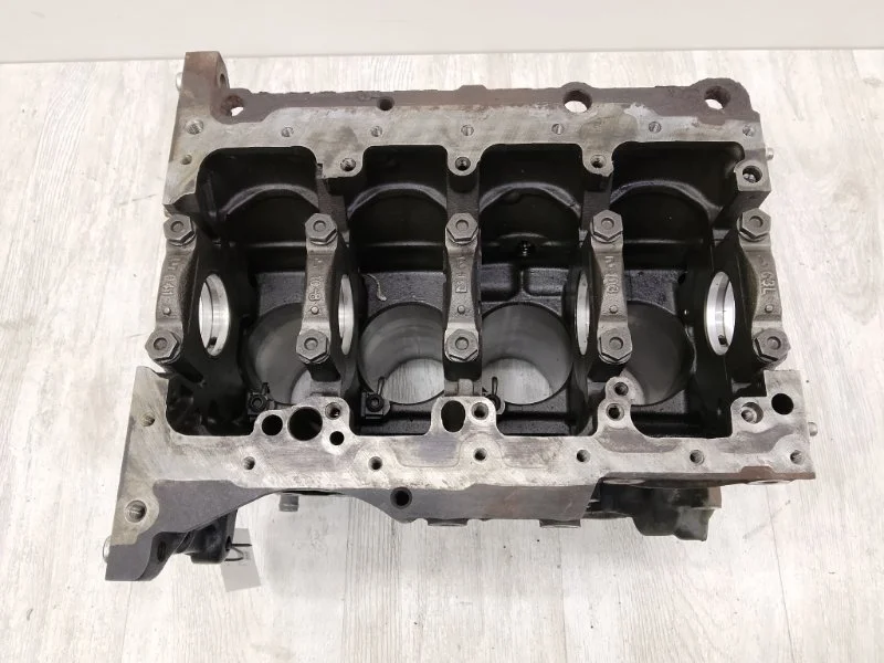 Блок двигателя AUDI A5 2011 03L100036C СЕДАН CAGA