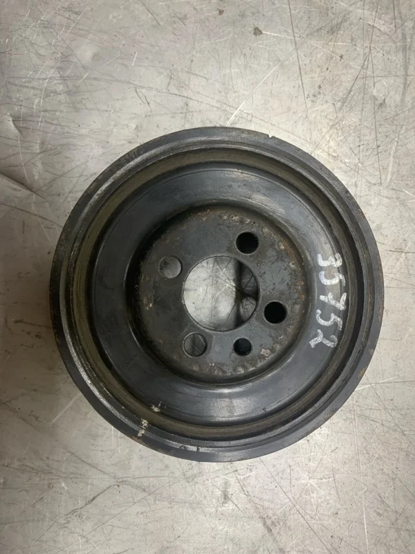 Шкив коленвала VOLKSWAGEN CADDY 2011 038105245 ФУРГОН CAYE