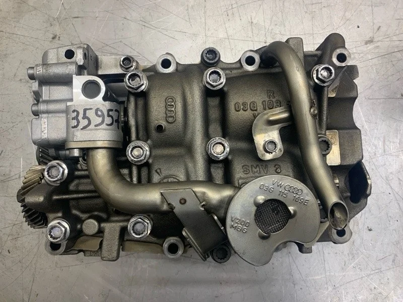 Насос маслянный VOLKSWAGEN TIGUAN 2008 03G103537B ВНЕДОРОЖНИК CBAB