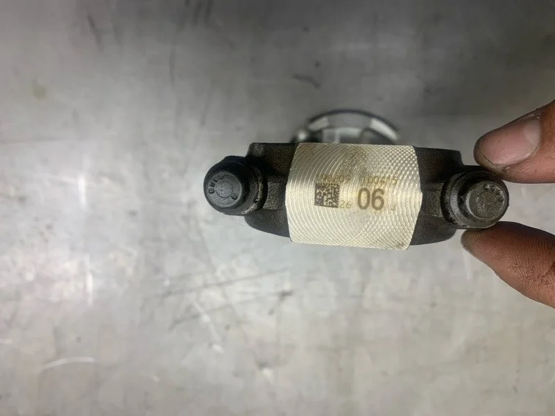 Шатун AUDI A4 2009 038198401F УНИВЕРСАЛ CAGA