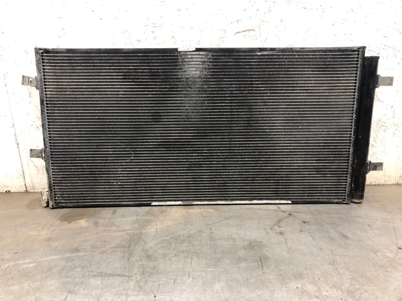 Радиатор кондиционера AUDI A6 2012 4G0260403A УНИВЕРСАЛ CLAA