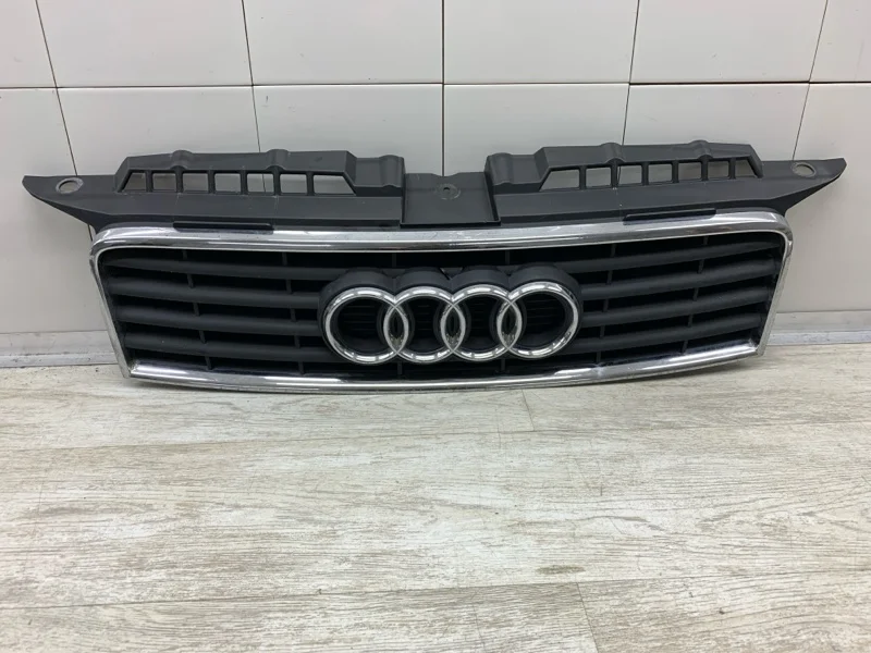Решетка радиатора AUDI A3 2003 8P3853651 ХЭТЧБЕК BGU
