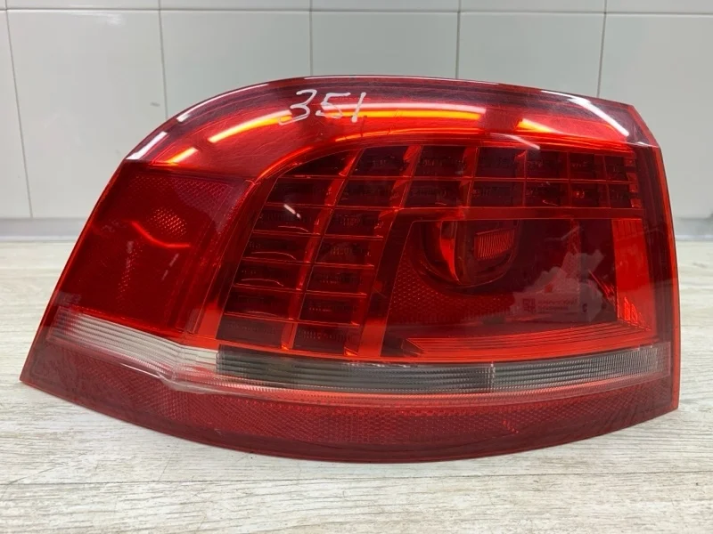 Фонарь VOLKSWAGEN PASSAT B7 2012 3AF945207B УНИВЕРСАЛ CFGB, задний левый