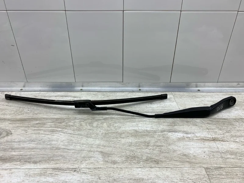 Щеткодержатель Ford Mondeo 4 2008 1797145 УНИВЕРСАЛ AZBA, левый