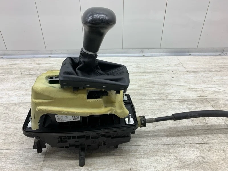 Кулиса АКПП Audi A4 2014 4G1713105A УНИВЕРСАЛ CGLC