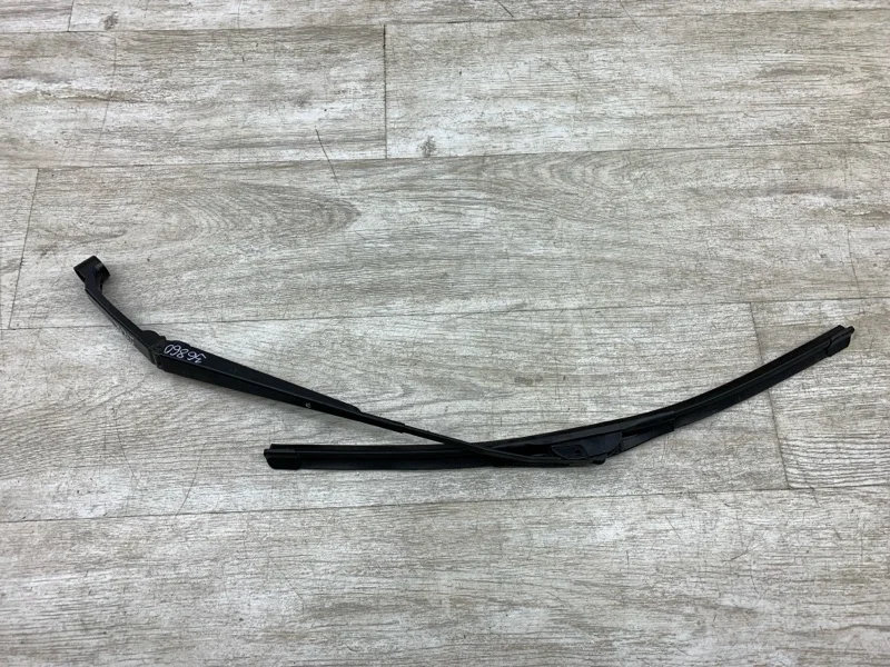 Щеткодержатель MITSUBISHI ASX 2011 8250A171 ВНЕДОРОЖНИК 4N13, левый