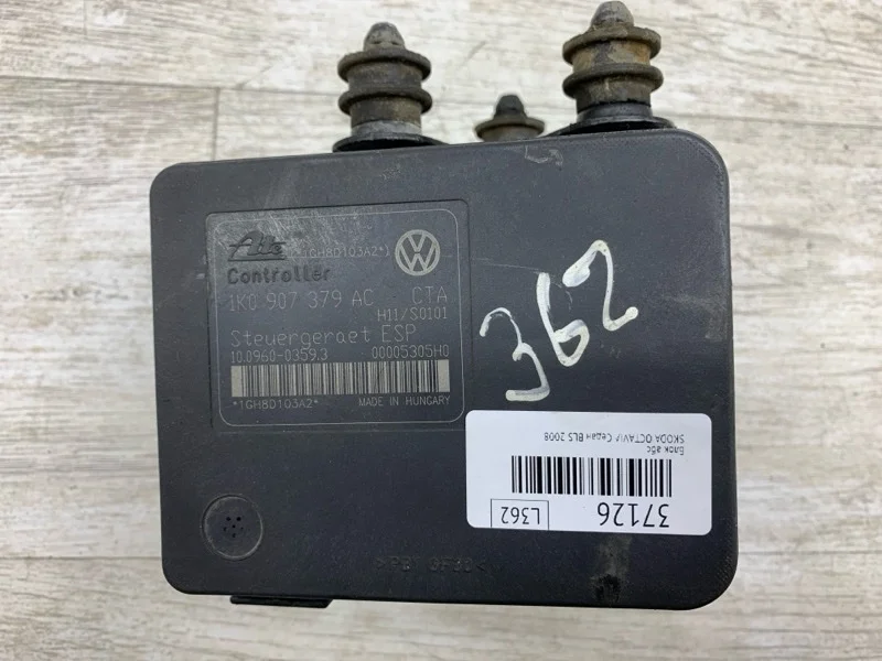 Блок АБС Skoda Octavia 2008 1K0614517AF СЕДАН BLS