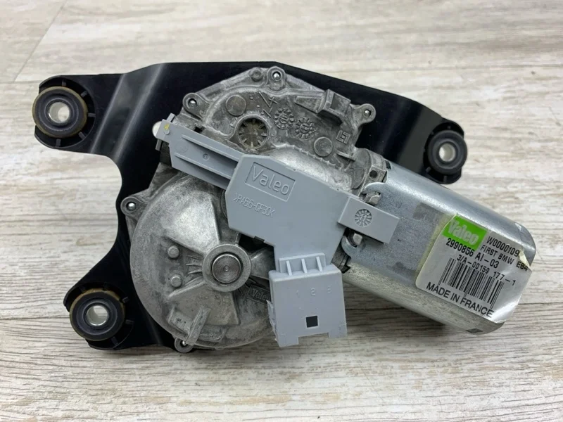 Моторчик стеклоочистителя задний BMW X1 2011 67632990856 ВНЕДОРОЖНИК N47 D20 C