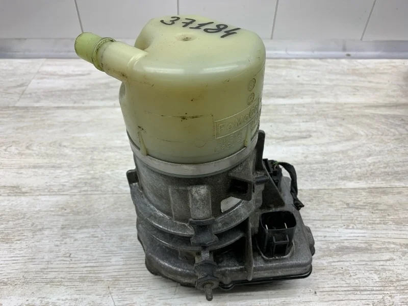 Насос гидроусилителя руля ГУР Volvo Xc60 2014 36011310 ВНЕДОРОЖНИК D 5244 T17