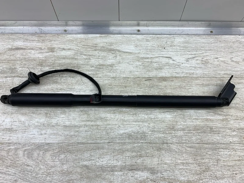 Амортизатор крышки багажника VOLVO XC60 2014 31479628 ВНЕДОРОЖНИК D 5244 T17, правый