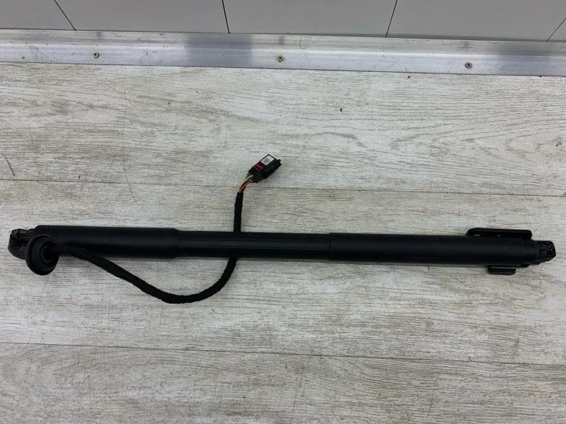 Амортизатор двери багажника VOLVO XC60 2014 31479627 ВНЕДОРОЖНИК D 5244 T17, левый