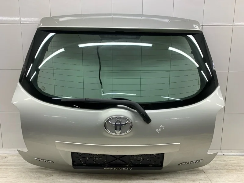 Крышка багажника TOYOTA AURIS 2009 6700502110 ХЭТЧБЕК 1NR-FE