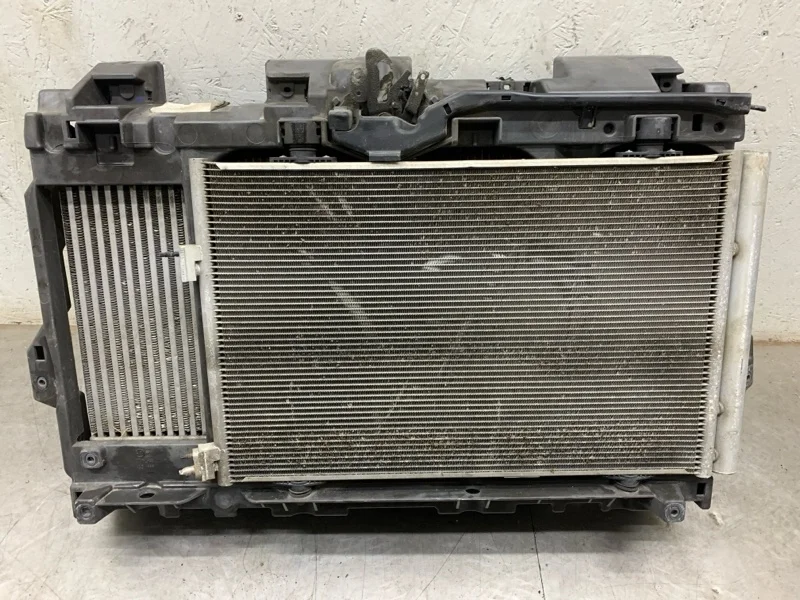 Кассета радиаторов в сборе Peugeot 508 2011 1330X2 УНИВЕРСАЛ 9H05 (DV6C)