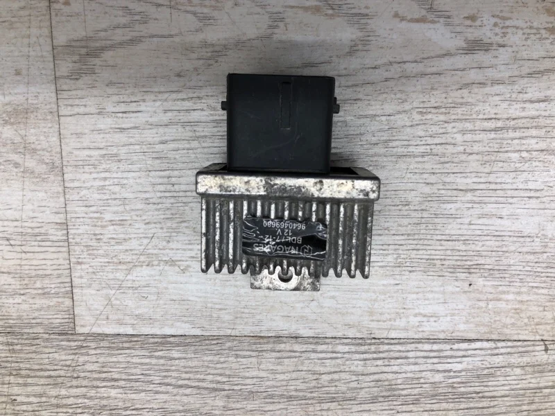Реле накала свечей Citroen Berlingo 2009 9640469680 ФУРГОН DV6ATED4BU