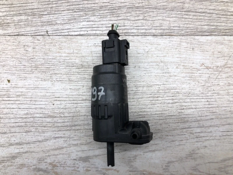 Насос омывателя Skoda Octavia 2010 1K6955651 УНИВЕРСАЛ CBZB