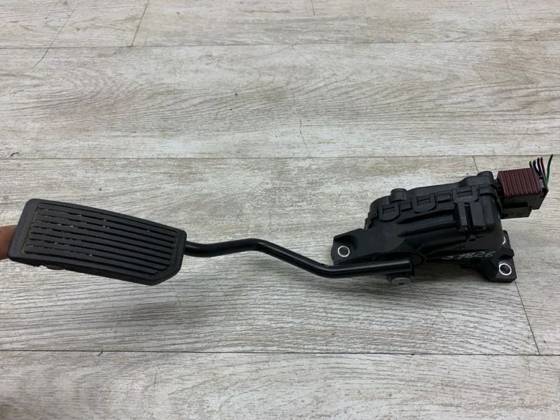 Педаль газа NISSAN PRIMERA 2004 18021AU410 УНИВЕРСАЛ QG16DE