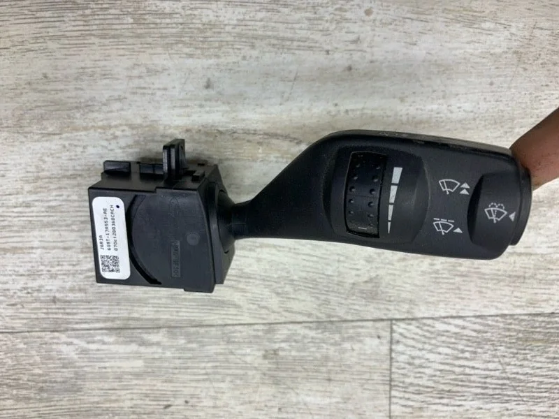 Переключатель дворников Ford Mondeo 4 2008 6G9T17A553AE УНИВЕРСАЛ AZBA, правый