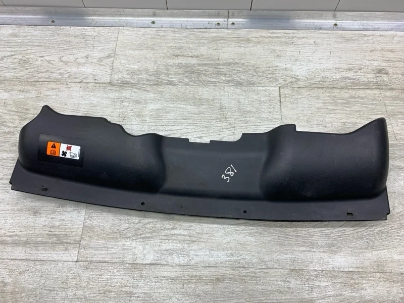 Дефлектор радиатора Ford Focus 2010 1492993 УНИВЕРСАЛ DV6T GPDA