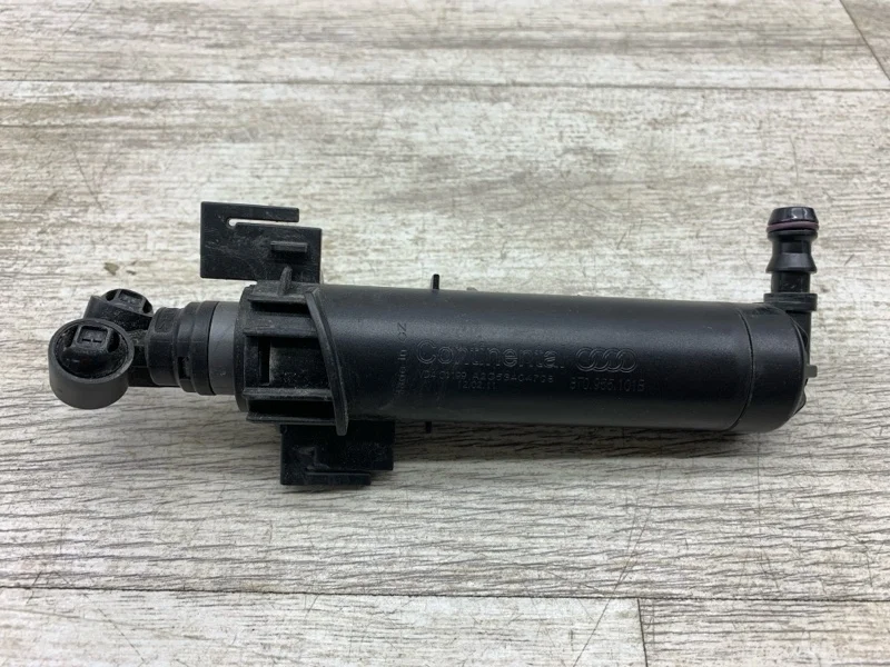 Форсунка омывателя фар AUDI A5 2011 8T0955101B СЕДАН CAGA, левая