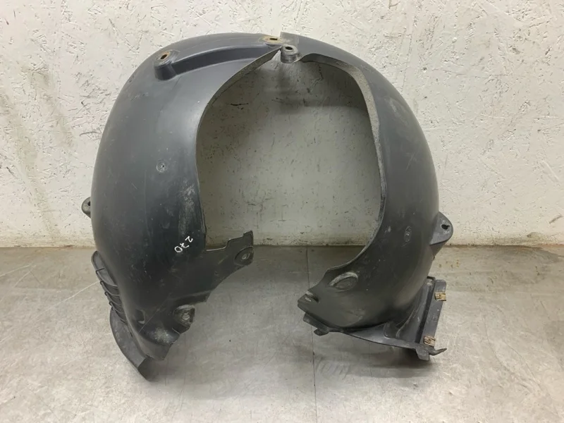 Защита крыла пластмассовая (подкрылок) Mercedes-Benz E-Class 2006 A2116980230 СЕДАН 642.920, передняя правая