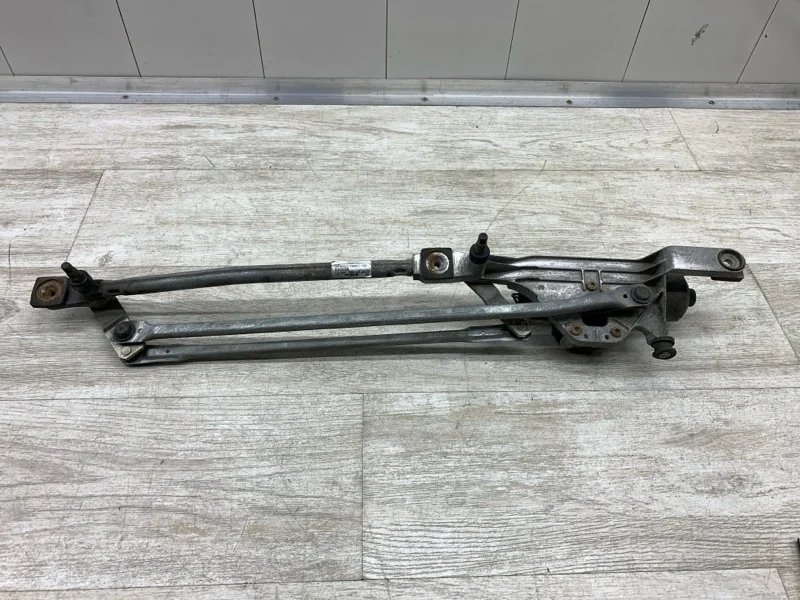 Трапеция дворников с двигателем FORD FOCUS 2010 1704580 УНИВЕРСАЛ DV6T GPDA