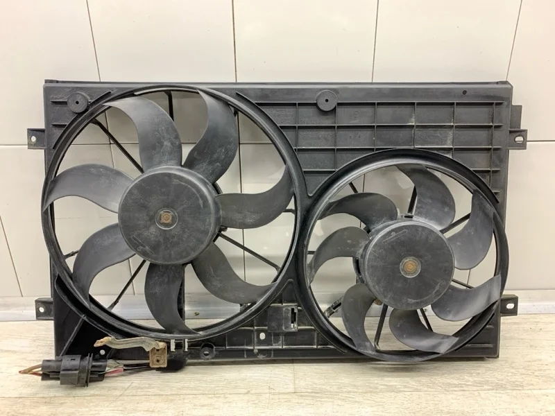 Вентилятор радиатора Audi A3 2003 1K0998455 ХЭТЧБЕК BGU