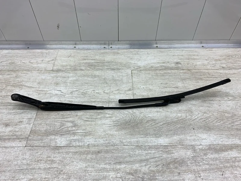 Щеткодержатели (поводок стеклоочистителя) VOLKSWAGEN PASSAT B6 2006 3C1955410B СЕДАН BMR, передние правые