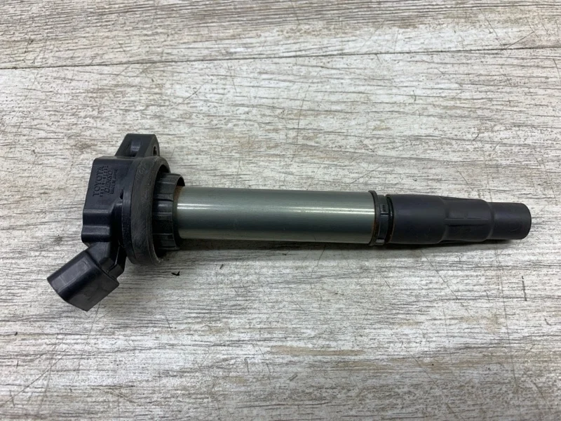 Катушка зажигания TOYOTA AVENSIS 2009 9091902252 УНИВЕРСАЛ 2ZR-FAE