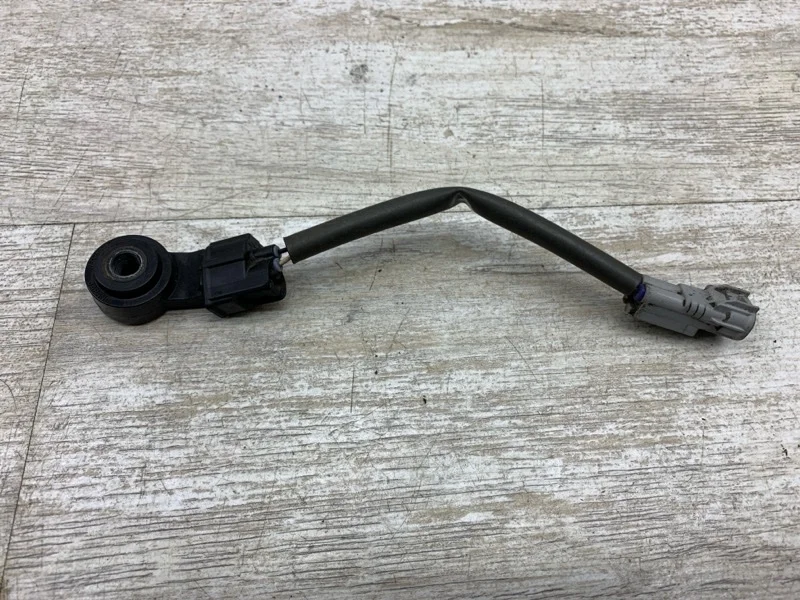 Датчик детонации Toyota Avensis 2009 8961502020 УНИВЕРСАЛ 2ZR-FAE