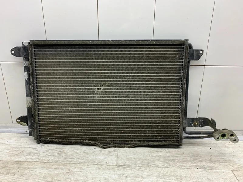 Радиатор кондиционера AUDI A3 2003 1K0820411F ХЭТЧБЕК BGU
